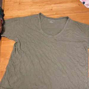 green medium american eagle tshirt